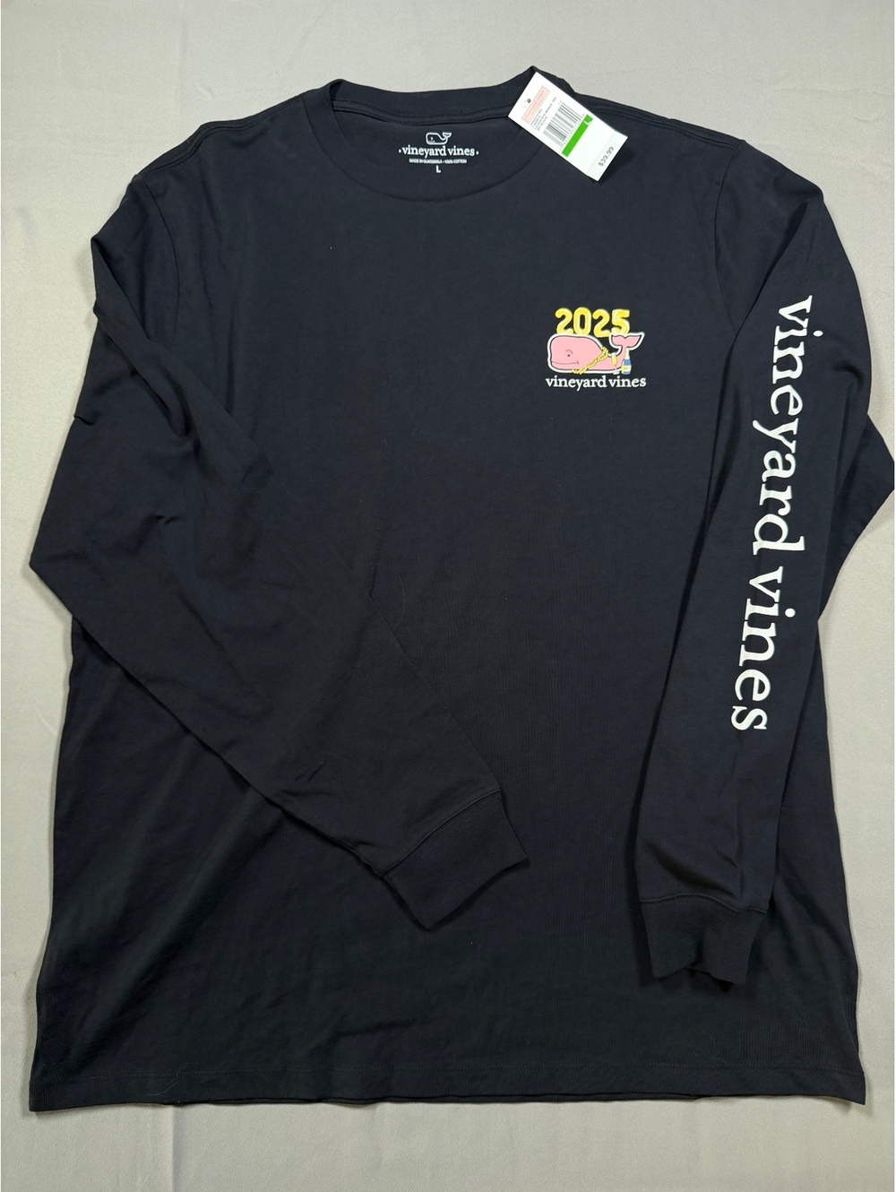 Vineyard Vines 2025 Happy New Year Whale Long Sleeve T Shirt Black L